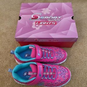 girls light up sneakers